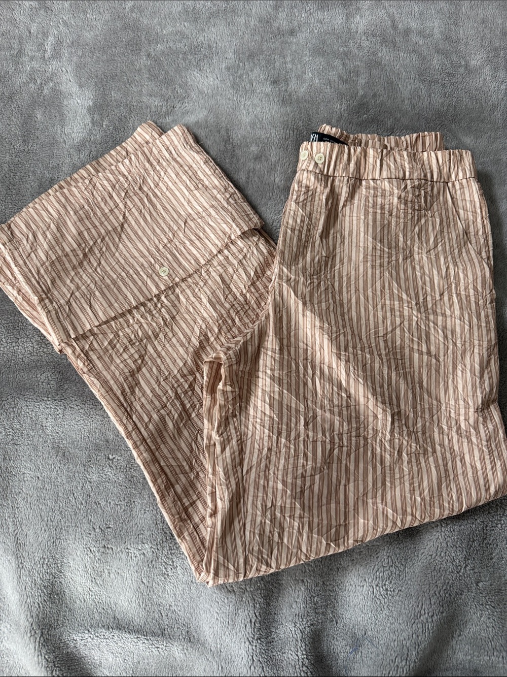 Zara Light beige/peach  Striped pants - medium
